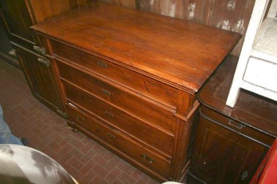 Madia in abete e larice con cassetto